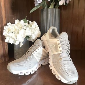Women’s Cloudswift Glacier On Running - Size 9